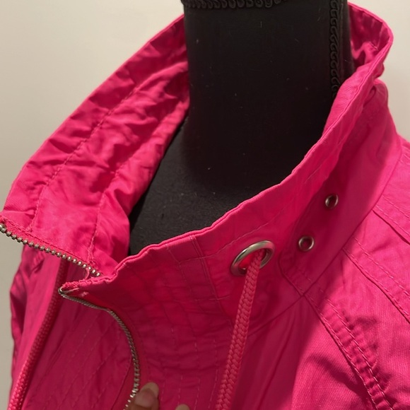 Madison Windbreaker Women Size S Pink Fuschia Lightweight Water Resistant - Picture 6 of 14